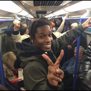 Meet your Posher, Britton